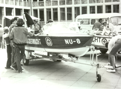 Tag der Wasserwacht auf dem Neu-Ulmer Rathausplatz